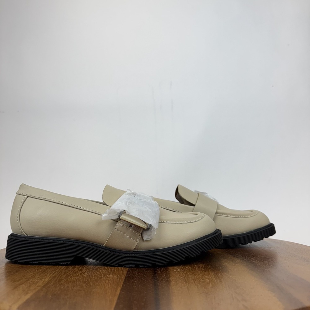 New NWOB Womens Zodiac Renee Taupe Faux Leather Buckle Penny Loafers Size 8 M